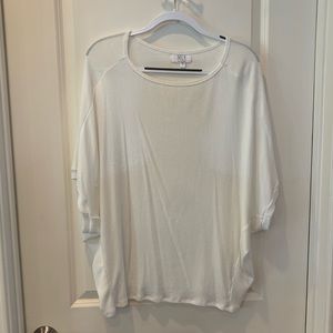 Super soft oversized fit boutique brand Mila dolman tee